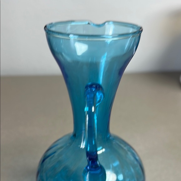 Vintage Turquoise Blue Hand Blown Art Glass Decanter/Pitcher - Picture 12 of 15